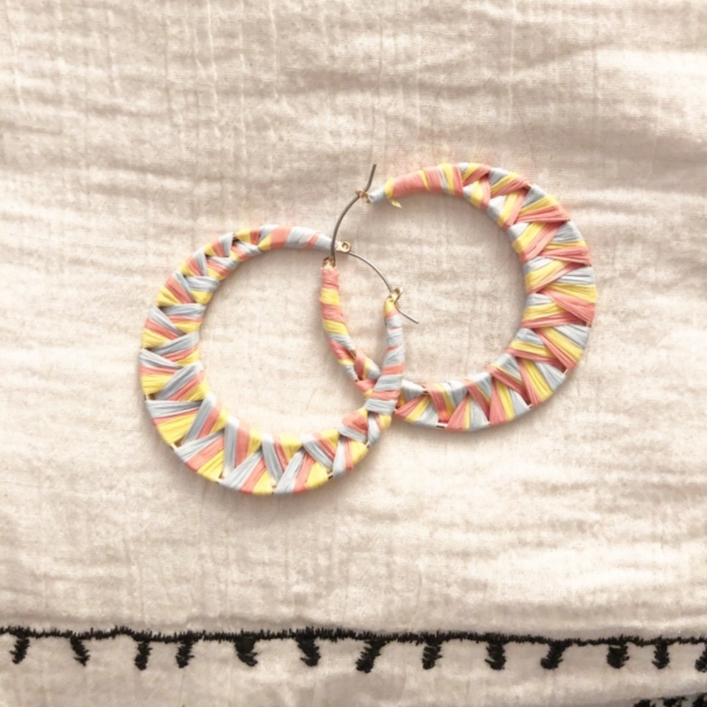 Festival straw hoops